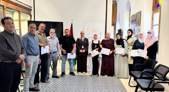 Palestine Polytechnic University (PPU) - عمادة التدريب المهني والتعليم المستمر والمجلس النرويجي للاجئين يختتمان تدريبات اللغة العبرية في الخليل والعرّوب