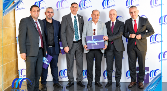 Palestine Polytechnic University (PPU) - كلية الدراسات الثنائية ومركز الابتكار تشاركان في ندوة حول التكنولوجيا والابتكار في الصناعات البلاستيكية